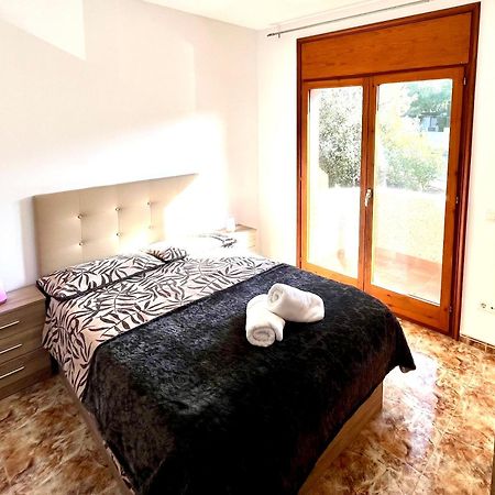 Amplio Apartamento, 5 Camas Sant Esteve Sesrovires Exterior foto